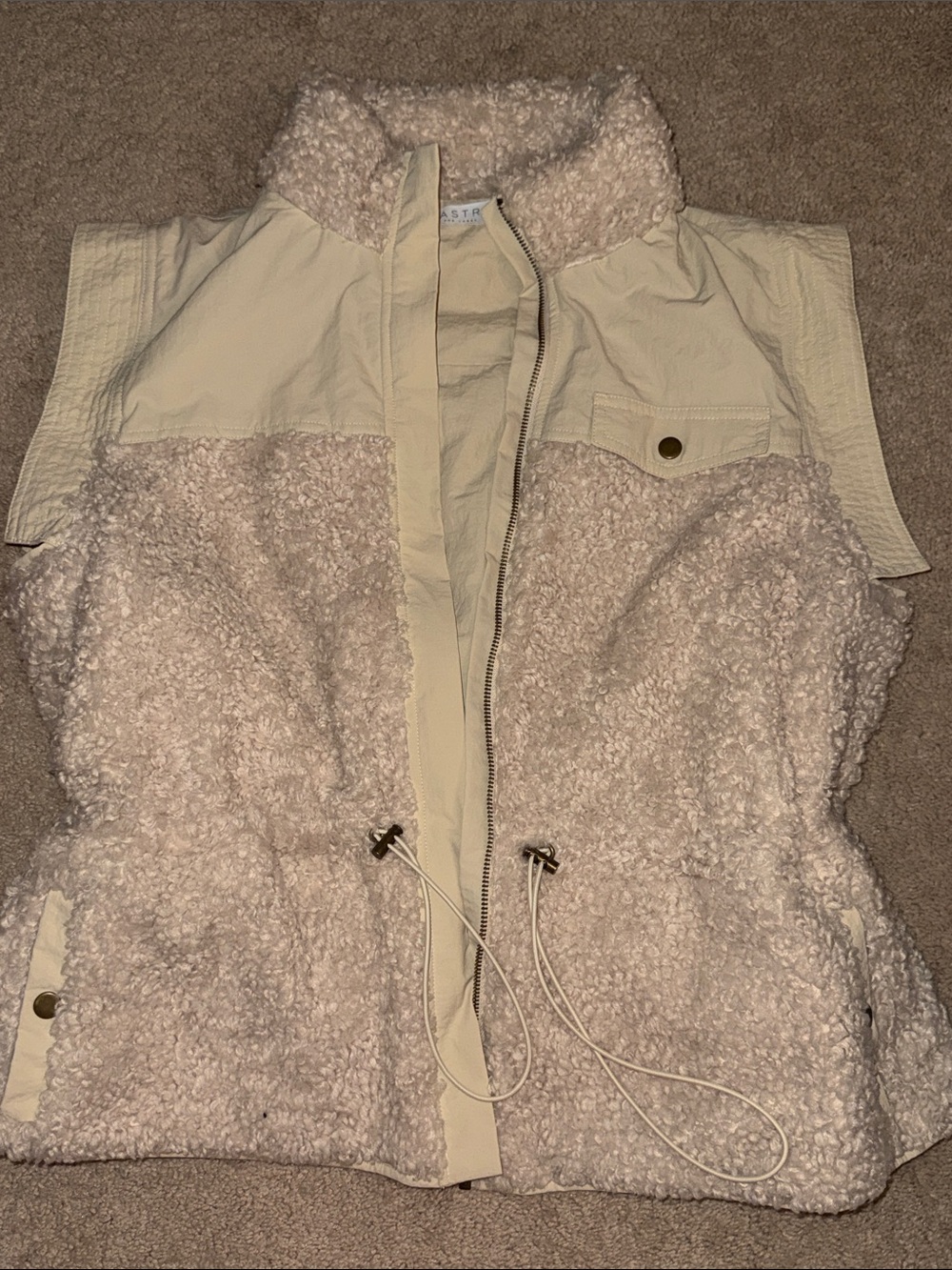 Large Cozy Cream ASTR the label Sherpa Vest